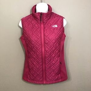 North Face pink fitted vest S